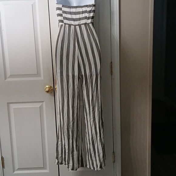 LA Charme U strapless gray white wide leg jumpsuit  Sz S EUC - Picture 6 of 7
